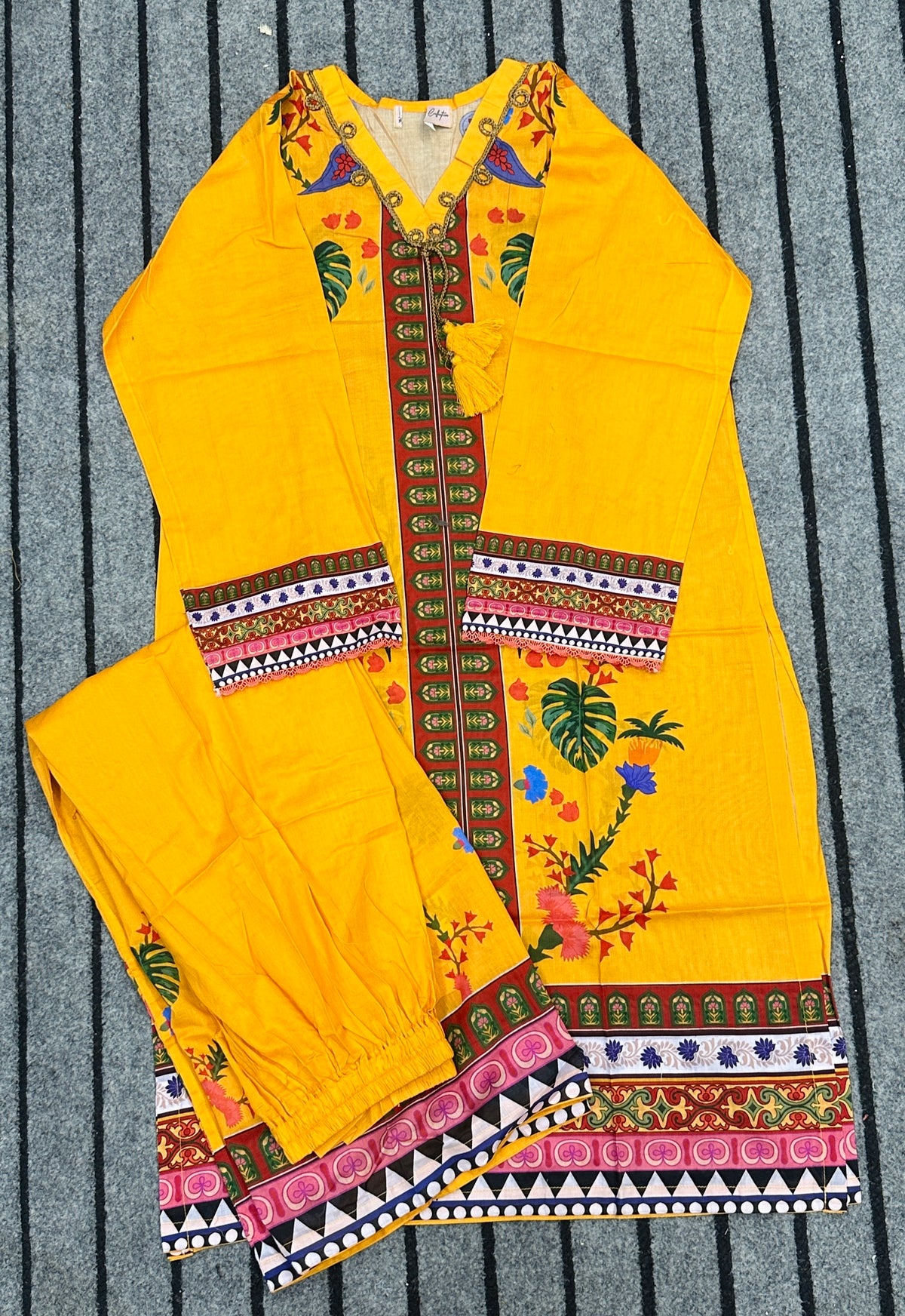 Lawn 2 Piece Coat Set (Stitched)