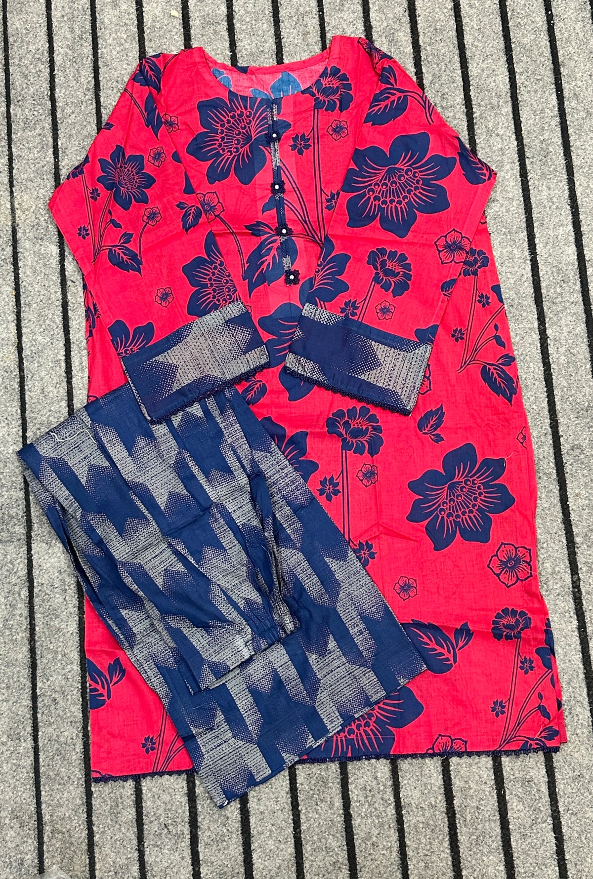 Lawn 2 Piece Coat Set (Stitched)