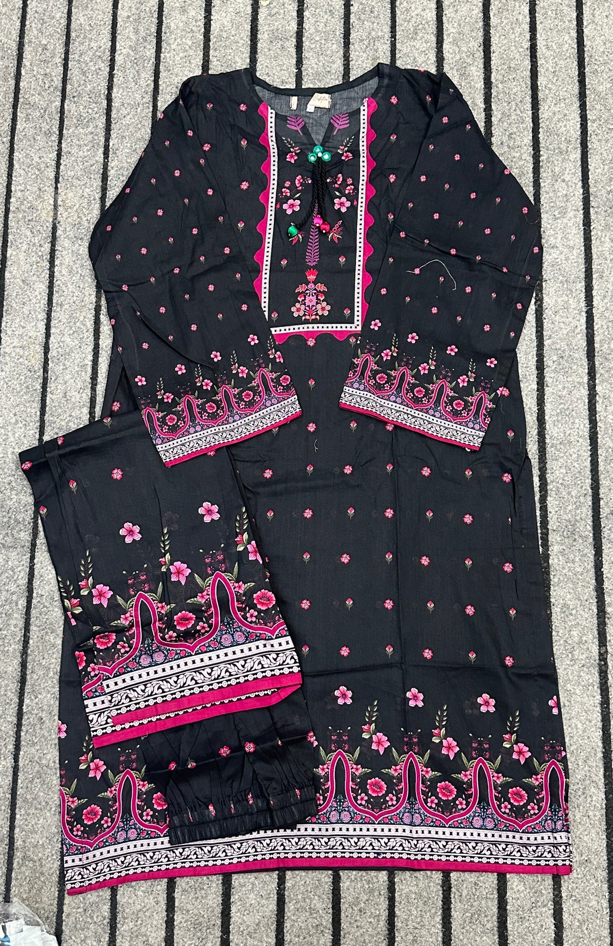 Lawn 2 Piece Coat Set (Stitched)
